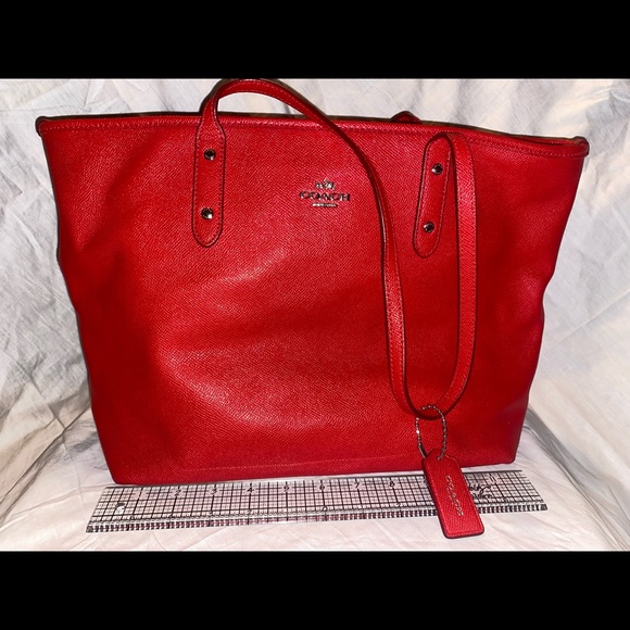 Bright red coach purse Clearance